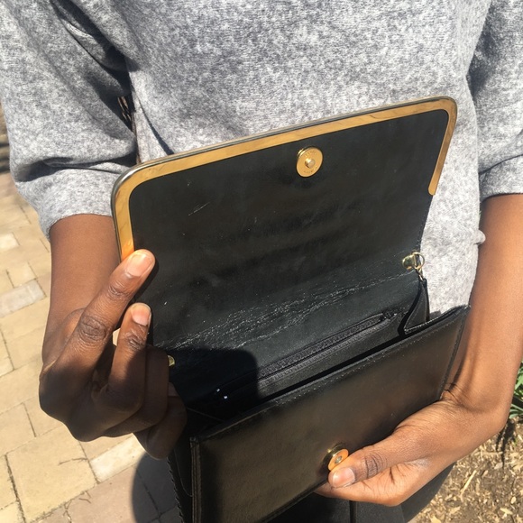 Black Sequin Purse Clutch - Picture 4 of 8